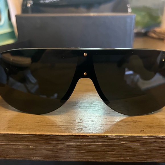 Versace glasses - Picture 6 of 8